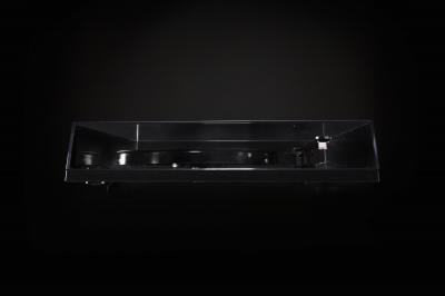 NAD Belt Drive Turntable With Pre-mounted Cartridge - C 556