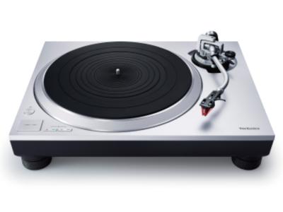 Technics Direct Drive Turntable System With Built-In Phono Equalizer And Cartridge In Silver - SL-1500C (S)