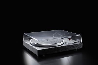 Dual Electronics Manual Three-Speed Turntable  - CS418