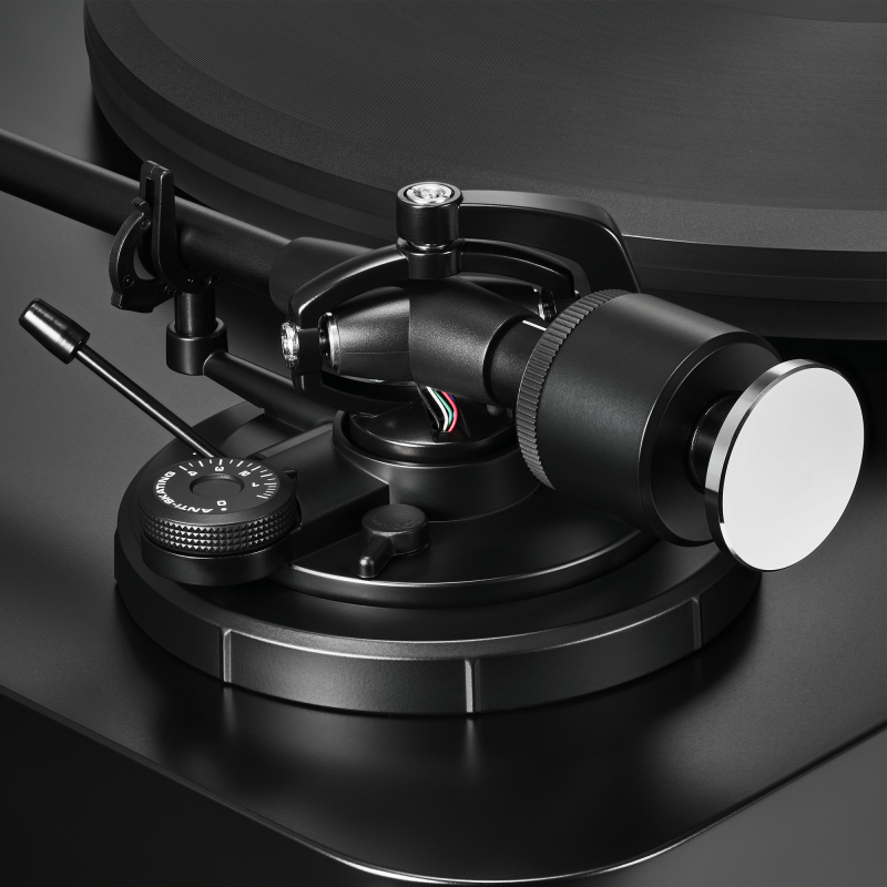 Audio Technica Fully Manual Belt-Drive Turntable - AT-LP7X