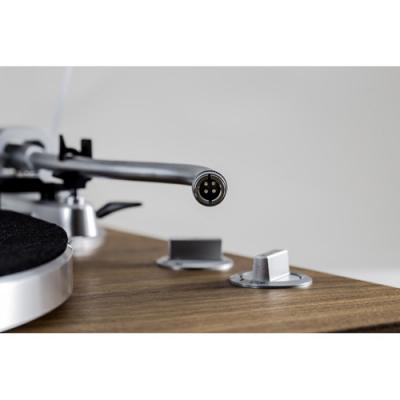 Teac Belt-driven turntable with S-shaped tonearm-TN-400S-WA