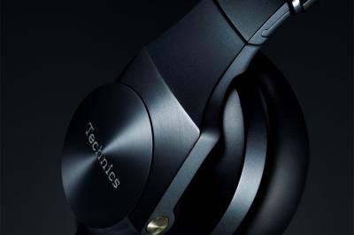 Technics Premium Stereo Headphones With Hi-Resolution Super Tweeter - EAH-T700